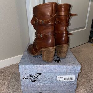 Freebird Cognac Baker